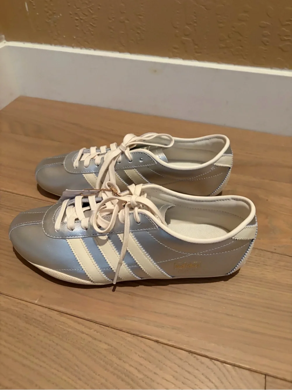 adidas Tokyo Leather Sneaker - Silver/Cream